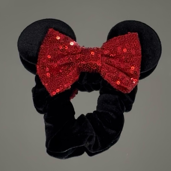 NWOT Red and Black Minni Mouse Scrunchies - Picture 3 of 4